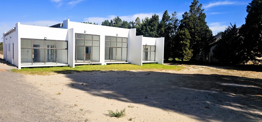 5 Bedroom Property for Sale in Hopefield Western Cape